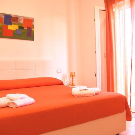 Bed & Breakfast Domus Pepe Скалея Экстерьер фото